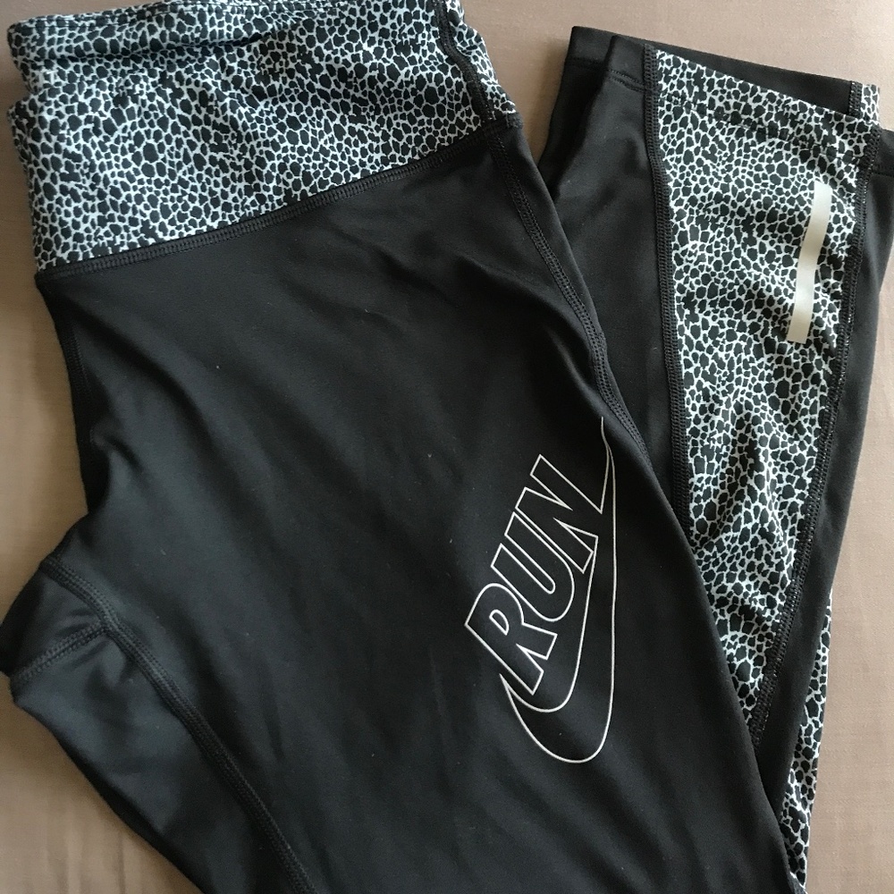 Nike Dri-Fit mid leggings